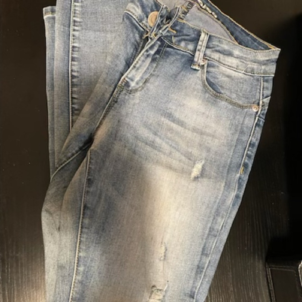 BLUENOTES Ripped Jeans